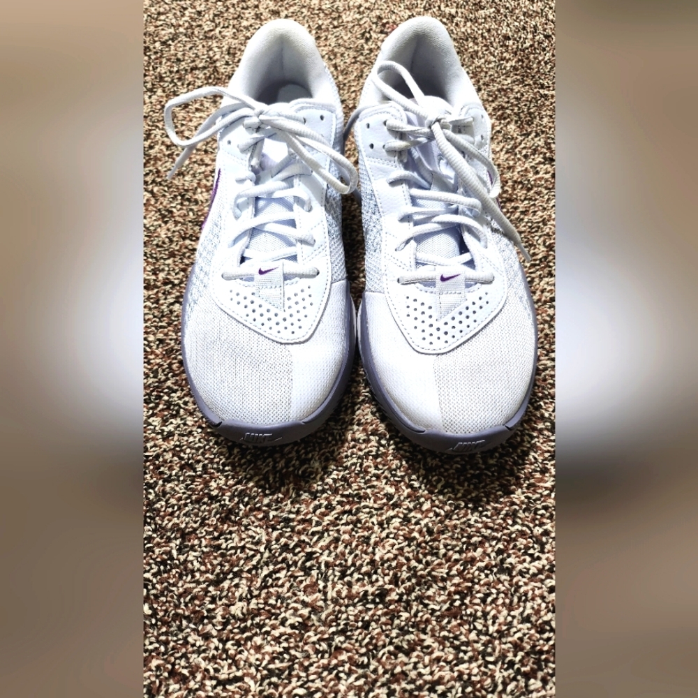 Nike Air Zoom GT Cut Academy Football